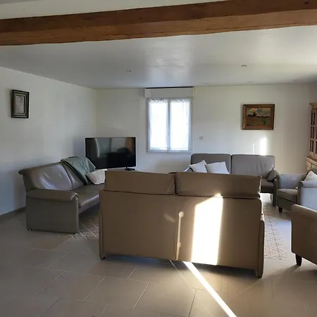 Maison Des Prairies بيت للعطل