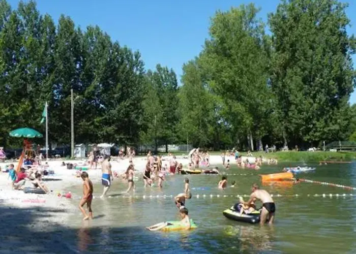 Maison Des Prairies بيت للعطل